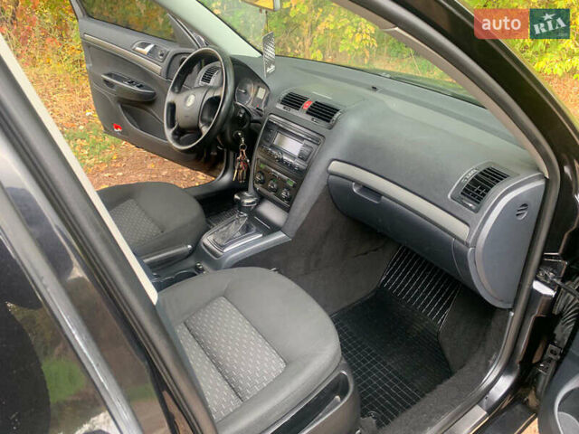 Черный Шкода Октавия, объемом двигателя 1.98 л и пробегом 270 тыс. км за 6800 $, фото 9 на Automoto.ua