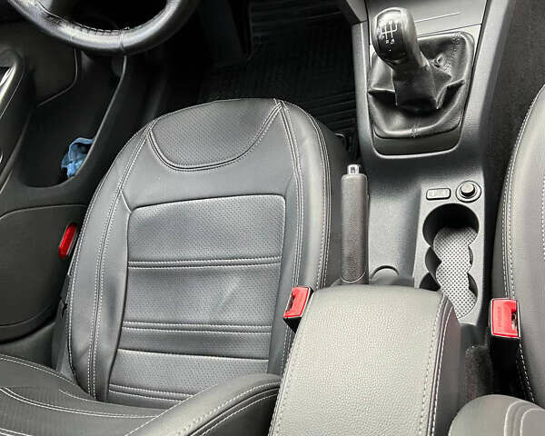 Черный Шкода Октавия, объемом двигателя 1.6 л и пробегом 211 тыс. км за 6800 $, фото 18 на Automoto.ua