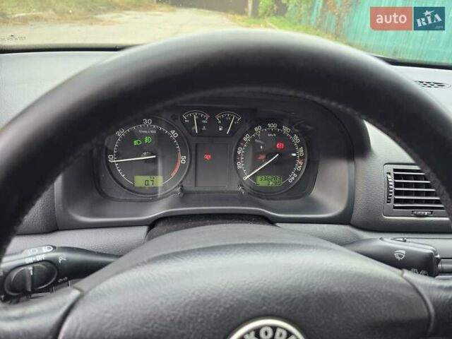 Шкода Октавія 2008 у Києві на Automoto.ua Чорний Шкода Октавія, об'ємом двигуна 1.9 л та пробігом 336 тис. км за 5400 $, фото 10 на Automoto.ua