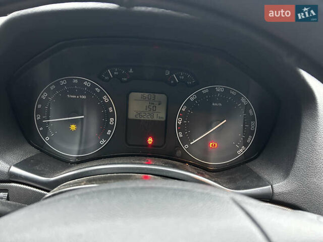 Черный Шкода Октавия, объемом двигателя 2 л и пробегом 263 тыс. км за 5700 $, фото 16 на Automoto.ua