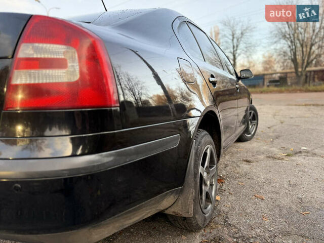 Черный Шкода Октавия, объемом двигателя 1.6 л и пробегом 297 тыс. км за 5500 $, фото 4 на Automoto.ua