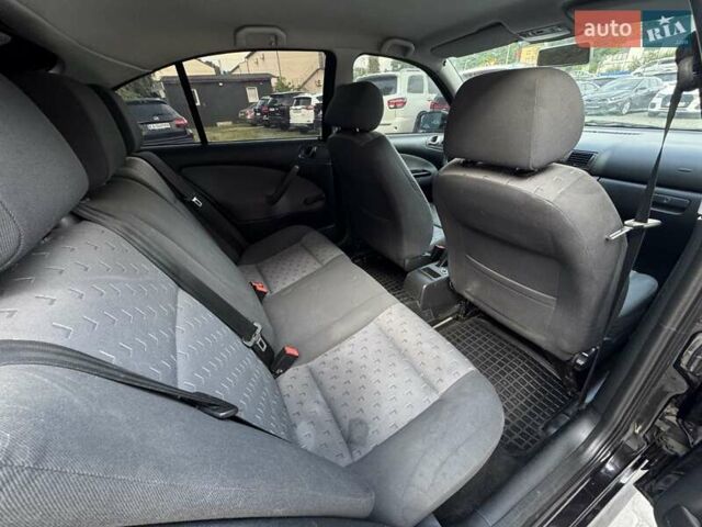 Чорний Шкода Октавія, об'ємом двигуна 1.6 л та пробігом 226 тис. км за 5600 $, фото 22 на Automoto.ua