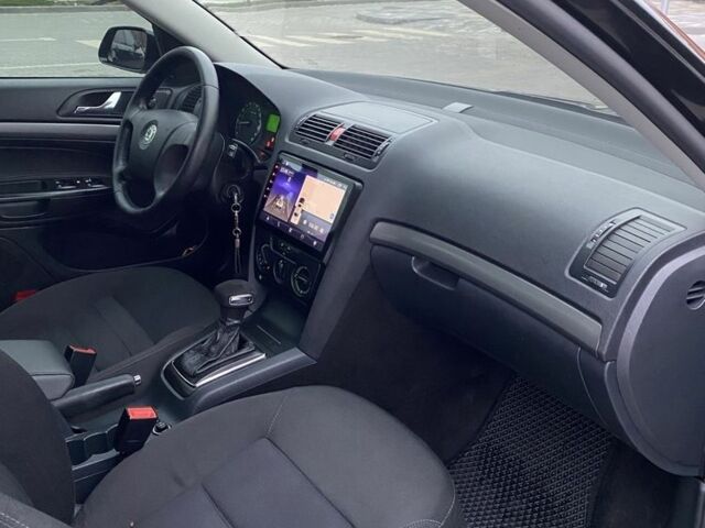 Черный Шкода Октавия, объемом двигателя 2 л и пробегом 192 тыс. км за 6500 $, фото 14 на Automoto.ua