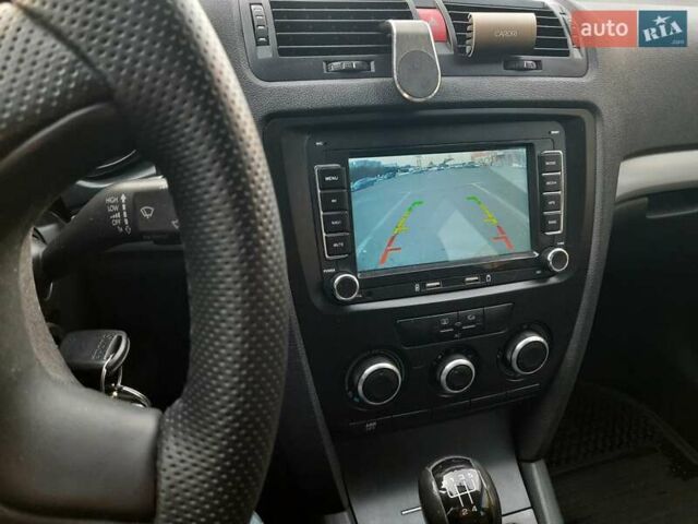 Чорний Шкода Октавія, об'ємом двигуна 1.6 л та пробігом 235 тис. км за 6350 $, фото 11 на Automoto.ua