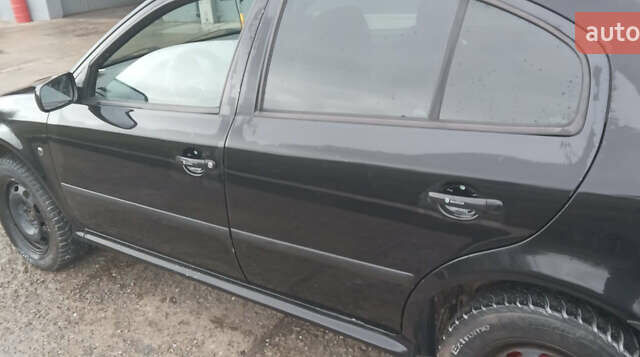 Черный Шкода Октавия, объемом двигателя 1.6 л и пробегом 250 тыс. км за 5700 $, фото 6 на Automoto.ua