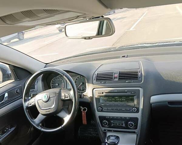 Шкода Октавія 2008 у Чернігові на Automoto.ua Чорний Шкода Октавія, об'ємом двигуна 1.97 л та пробігом 198 тис. км за 8350 $, фото 9 на Automoto.ua