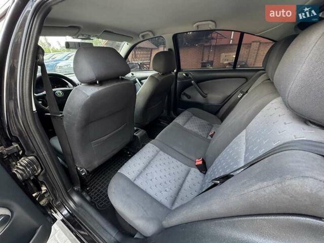 Чорний Шкода Октавія, об'ємом двигуна 1.6 л та пробігом 226 тис. км за 5600 $, фото 2 на Automoto.ua