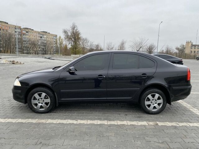 Черный Шкода Октавия, объемом двигателя 2 л и пробегом 192 тыс. км за 6500 $, фото 1 на Automoto.ua