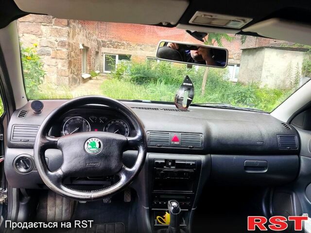 Чорний Шкода Октавія, об'ємом двигуна 1.8 л та пробігом 185 тис. км за 4500 $, фото 5 на Automoto.ua