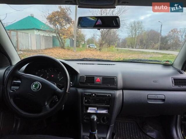 Чорний Шкода Октавія, об'ємом двигуна 1.6 л та пробігом 288 тис. км за 5100 $, фото 4 на Automoto.ua