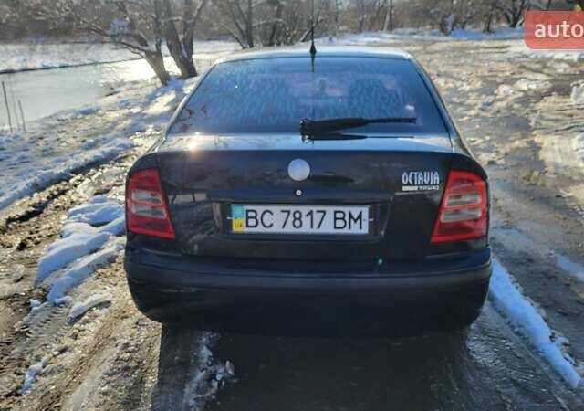Черный Шкода Октавия, объемом двигателя 1.6 л и пробегом 230 тыс. км за 4800 $, фото 3 на Automoto.ua