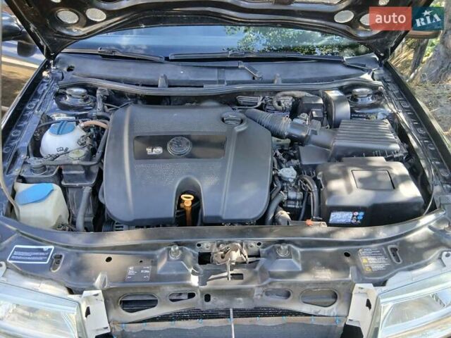 Черный Шкода Октавия, объемом двигателя 1.6 л и пробегом 183 тыс. км за 6000 $, фото 9 на Automoto.ua