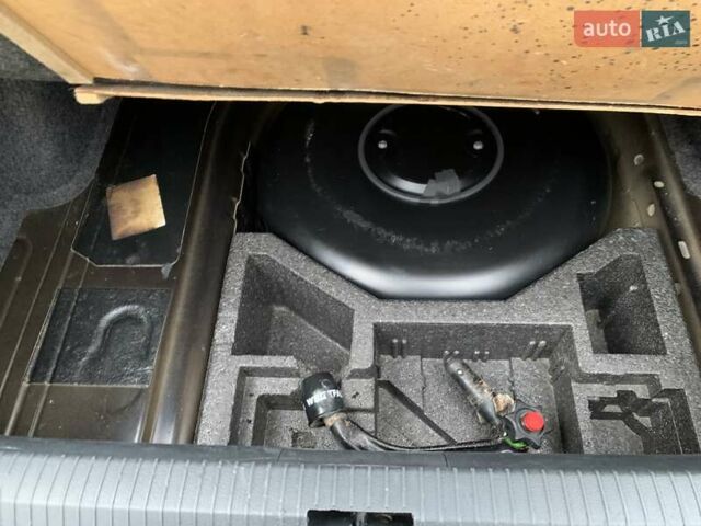 Черный Шкода Октавия, объемом двигателя 1.6 л и пробегом 151 тыс. км за 6100 $, фото 65 на Automoto.ua