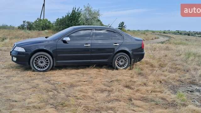 Черный Шкода Октавия, объемом двигателя 1.6 л и пробегом 290 тыс. км за 6350 $, фото 7 на Automoto.ua