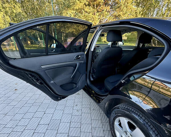 Шкода Октавія 2008 у Львові на Automoto.ua Чорний Шкода Октавія, об'ємом двигуна 1.98 л та пробігом 278 тис. км за 7900 $, фото 29 на Automoto.ua