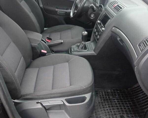 Черный Шкода Октавия, объемом двигателя 1.9 л и пробегом 219 тыс. км за 6500 $, фото 3 на Automoto.ua