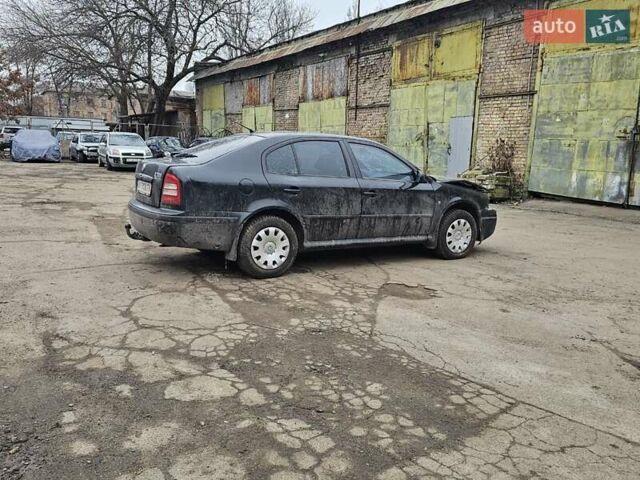Черный Шкода Октавия, объемом двигателя 1.6 л и пробегом 210 тыс. км за 2350 $, фото 6 на Automoto.ua