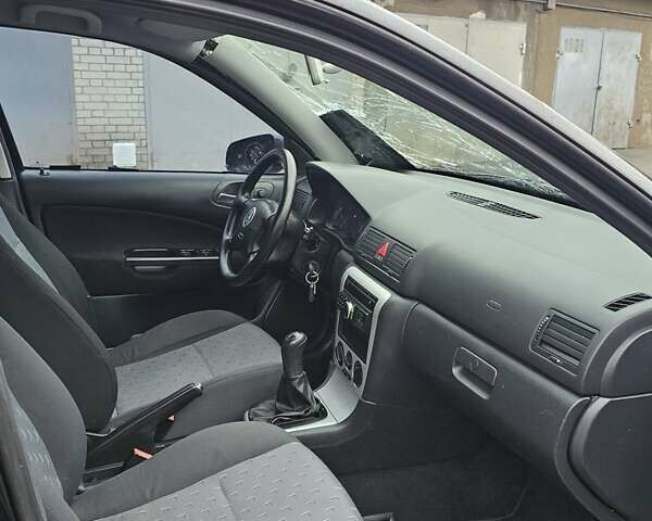 Черный Шкода Октавия, объемом двигателя 1.6 л и пробегом 210 тыс. км за 2200 $, фото 14 на Automoto.ua