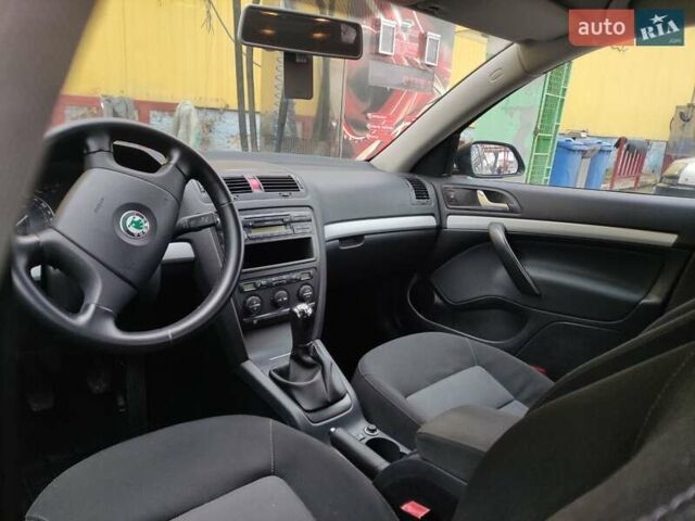 Черный Шкода Октавия, объемом двигателя 1.6 л и пробегом 198 тыс. км за 6999 $, фото 37 на Automoto.ua