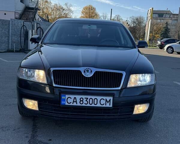 Черный Шкода Октавия, объемом двигателя 1.98 л и пробегом 192 тыс. км за 6400 $, фото 1 на Automoto.ua