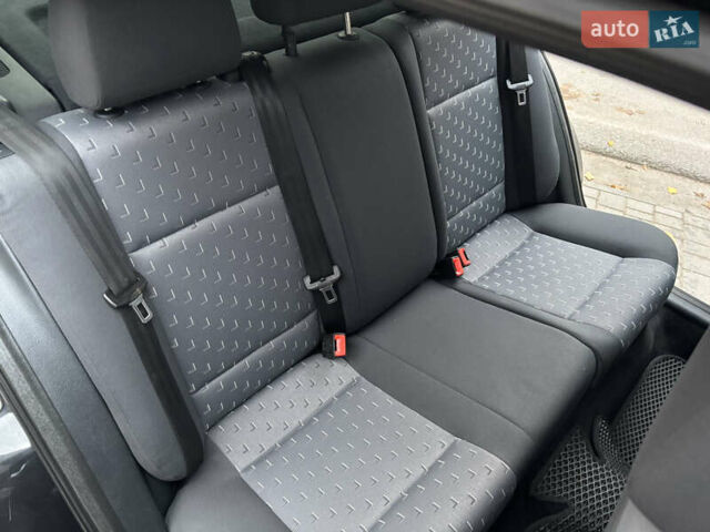 Чорний Шкода Октавія, об'ємом двигуна 1.6 л та пробігом 240 тис. км за 5650 $, фото 15 на Automoto.ua