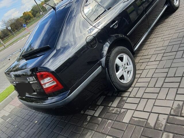 Черный Шкода Октавия, объемом двигателя 1 л и пробегом 2 тыс. км за 6000 $, фото 1 на Automoto.ua