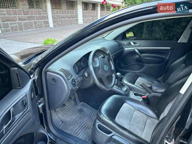 Черный Шкода Октавия, объемом двигателя 2 л и пробегом 172 тыс. км за 6700 $, фото 6 на Automoto.ua