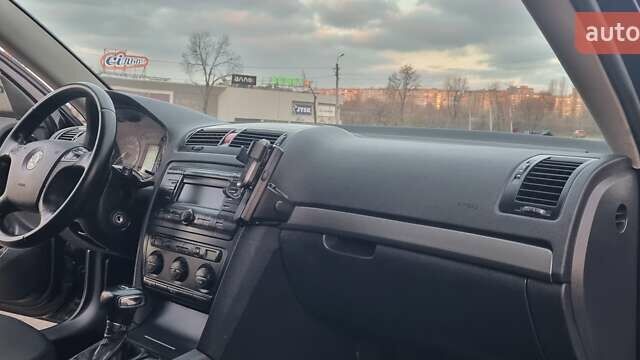 Черный Шкода Октавия, объемом двигателя 1.9 л и пробегом 278 тыс. км за 6799 $, фото 36 на Automoto.ua