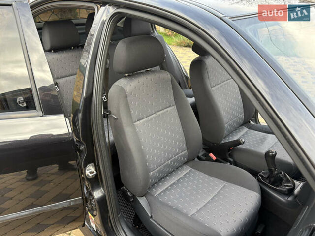 Чорний Шкода Октавія, об'ємом двигуна 1.6 л та пробігом 241 тис. км за 5700 $, фото 38 на Automoto.ua