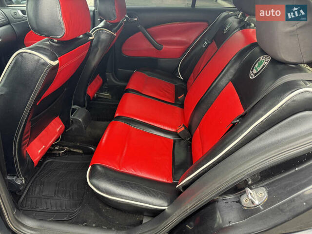 Чорний Шкода Октавія, об'ємом двигуна 1.78 л та пробігом 280 тис. км за 3999 $, фото 9 на Automoto.ua