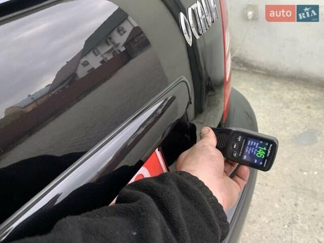 Черный Шкода Октавия, объемом двигателя 1.6 л и пробегом 151 тыс. км за 6100 $, фото 84 на Automoto.ua