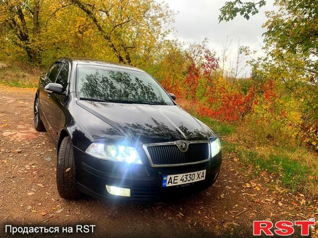 Чорний Шкода Октавія, об'ємом двигуна 2 л та пробігом 220 тис. км за 6999 $, фото 2 на Automoto.ua