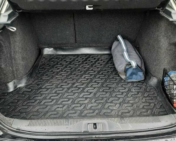 Чорний Шкода Октавія, об'ємом двигуна 1.6 л та пробігом 235 тис. км за 6350 $, фото 15 на Automoto.ua