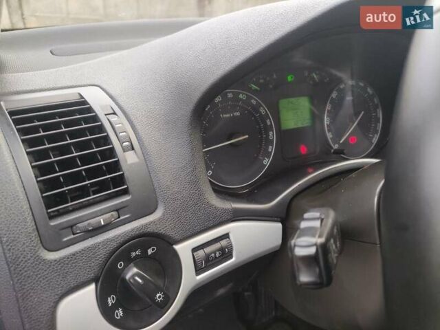 Черный Шкода Октавия, объемом двигателя 1.6 л и пробегом 198 тыс. км за 6999 $, фото 21 на Automoto.ua