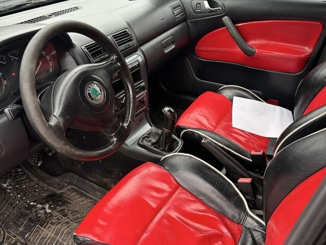 Чорний Шкода Октавія, об'ємом двигуна 1.8 л та пробігом 286 тис. км за 4800 $, фото 5 на Automoto.ua