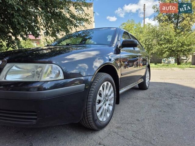 Черный Шкода Октавия, объемом двигателя 1.6 л и пробегом 279 тыс. км за 6700 $, фото 5 на Automoto.ua