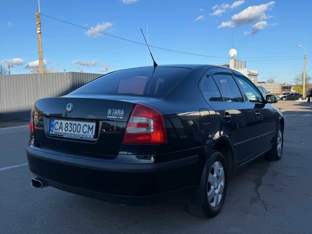 Черный Шкода Октавия, объемом двигателя 2 л и пробегом 192 тыс. км за 6400 $, фото 3 на Automoto.ua