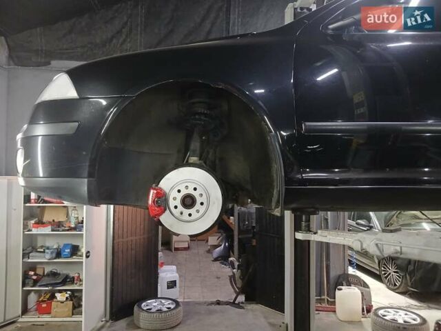 Черный Шкода Октавия, объемом двигателя 1.6 л и пробегом 285 тыс. км за 5700 $, фото 9 на Automoto.ua