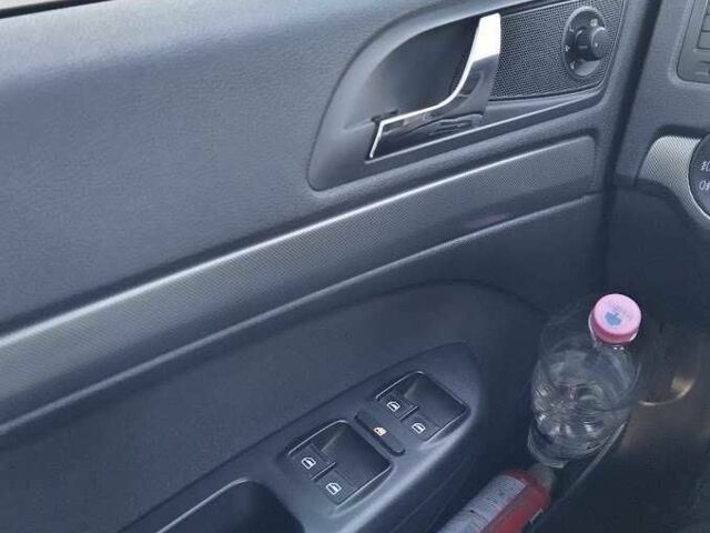 Черный Шкода Октавия, объемом двигателя 2 л и пробегом 139 тыс. км за 7500 $, фото 5 на Automoto.ua