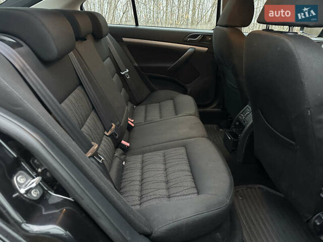 Черный Шкода Октавия, объемом двигателя 1.97 л и пробегом 198 тыс. км за 8200 $, фото 29 на Automoto.ua