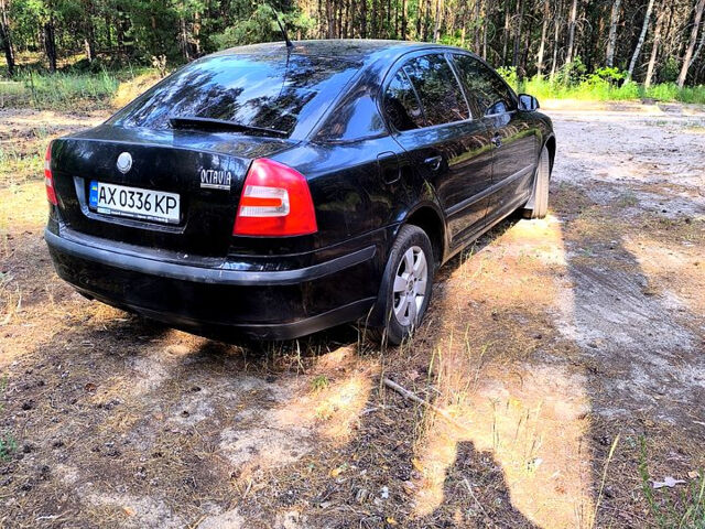 Черный Шкода Октавия, объемом двигателя 2 л и пробегом 195 тыс. км за 6250 $, фото 4 на Automoto.ua