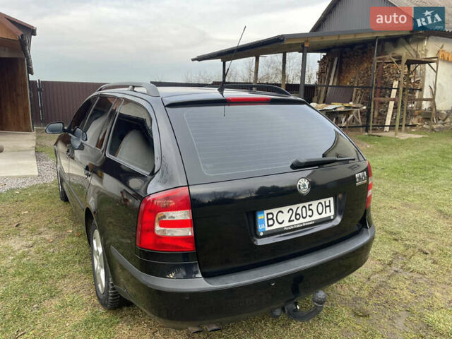 Черный Шкода Октавия, объемом двигателя 1.8 л и пробегом 213 тыс. км за 6800 $, фото 3 на Automoto.ua