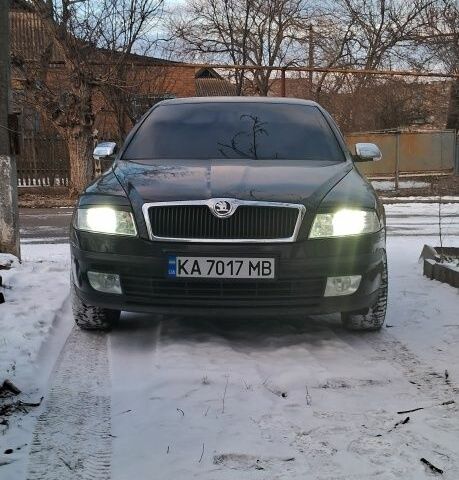 Черный Шкода Октавия, объемом двигателя 1.6 л и пробегом 290 тыс. км за 6350 $, фото 4 на Automoto.ua