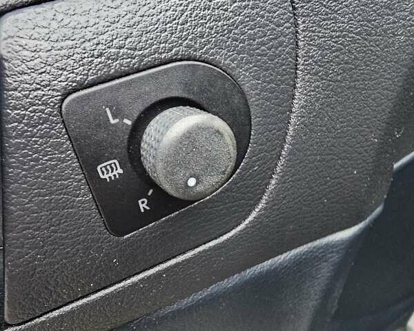 Черный Шкода Октавия, объемом двигателя 1.6 л и пробегом 210 тыс. км за 2200 $, фото 22 на Automoto.ua