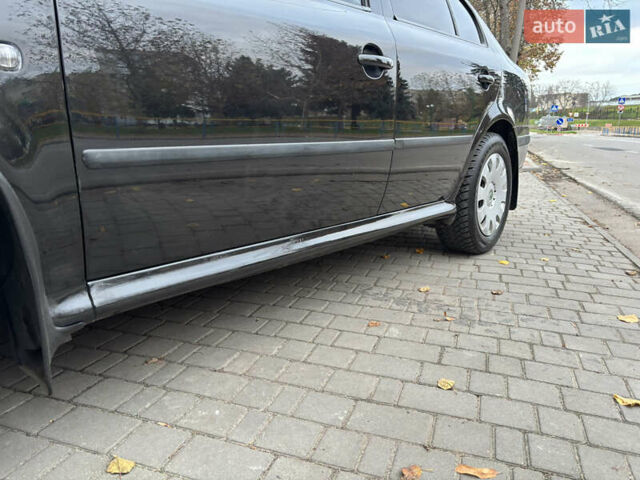 Чорний Шкода Октавія, об'ємом двигуна 1.6 л та пробігом 240 тис. км за 5650 $, фото 9 на Automoto.ua