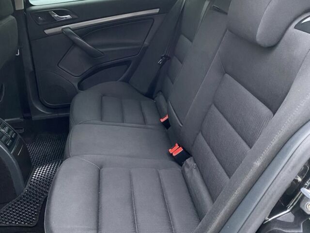 Черный Шкода Октавия, объемом двигателя 2 л и пробегом 192 тыс. км за 6500 $, фото 10 на Automoto.ua