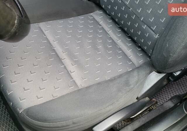 Черный Шкода Октавия, объемом двигателя 1.6 л и пробегом 230 тыс. км за 4800 $, фото 23 на Automoto.ua