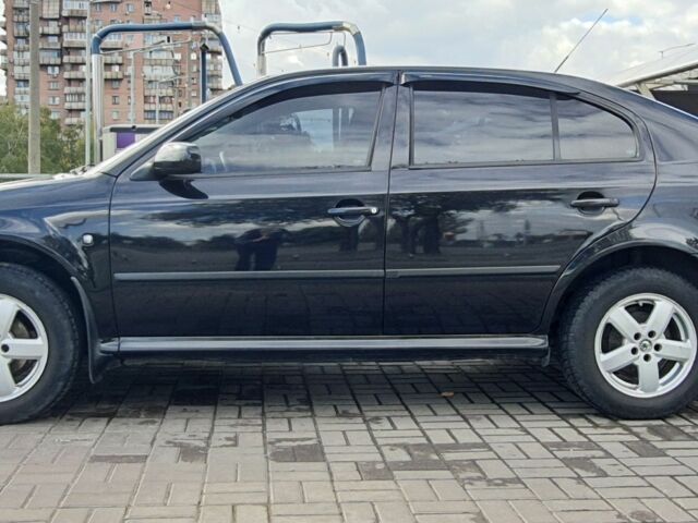 Черный Шкода Октавия, объемом двигателя 1 л и пробегом 2 тыс. км за 6000 $, фото 3 на Automoto.ua
