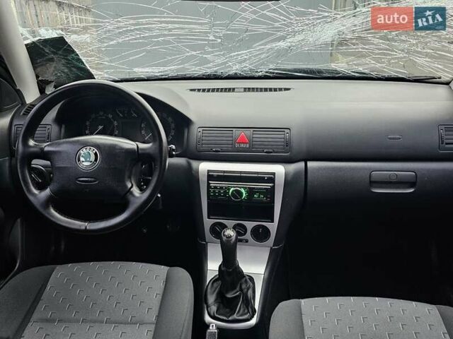 Черный Шкода Октавия, объемом двигателя 1.6 л и пробегом 210 тыс. км за 2200 $, фото 19 на Automoto.ua