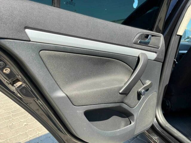 Черный Шкода Октавия, объемом двигателя 1.8 л и пробегом 345 тыс. км за 4740 $, фото 18 на Automoto.ua